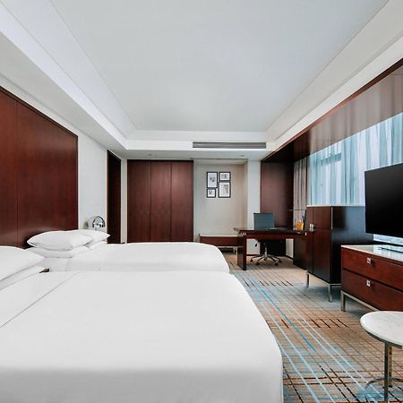 Renaissance Shanghai Zhongshan Park Hotel Экстерьер фото