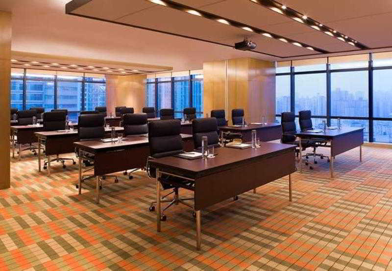 Renaissance Shanghai Zhongshan Park Hotel Экстерьер фото