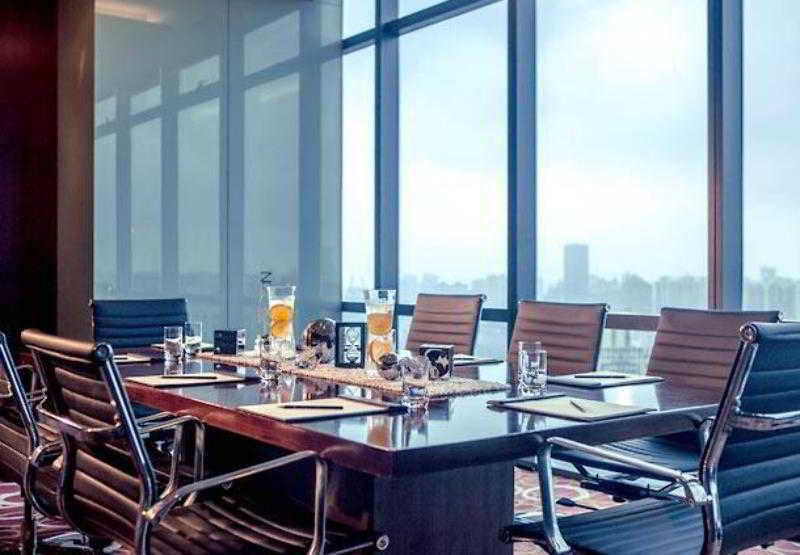Renaissance Shanghai Zhongshan Park Hotel Бизнес фото