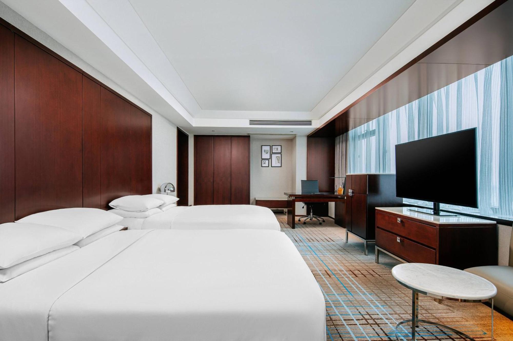 Renaissance Shanghai Zhongshan Park Hotel Экстерьер фото