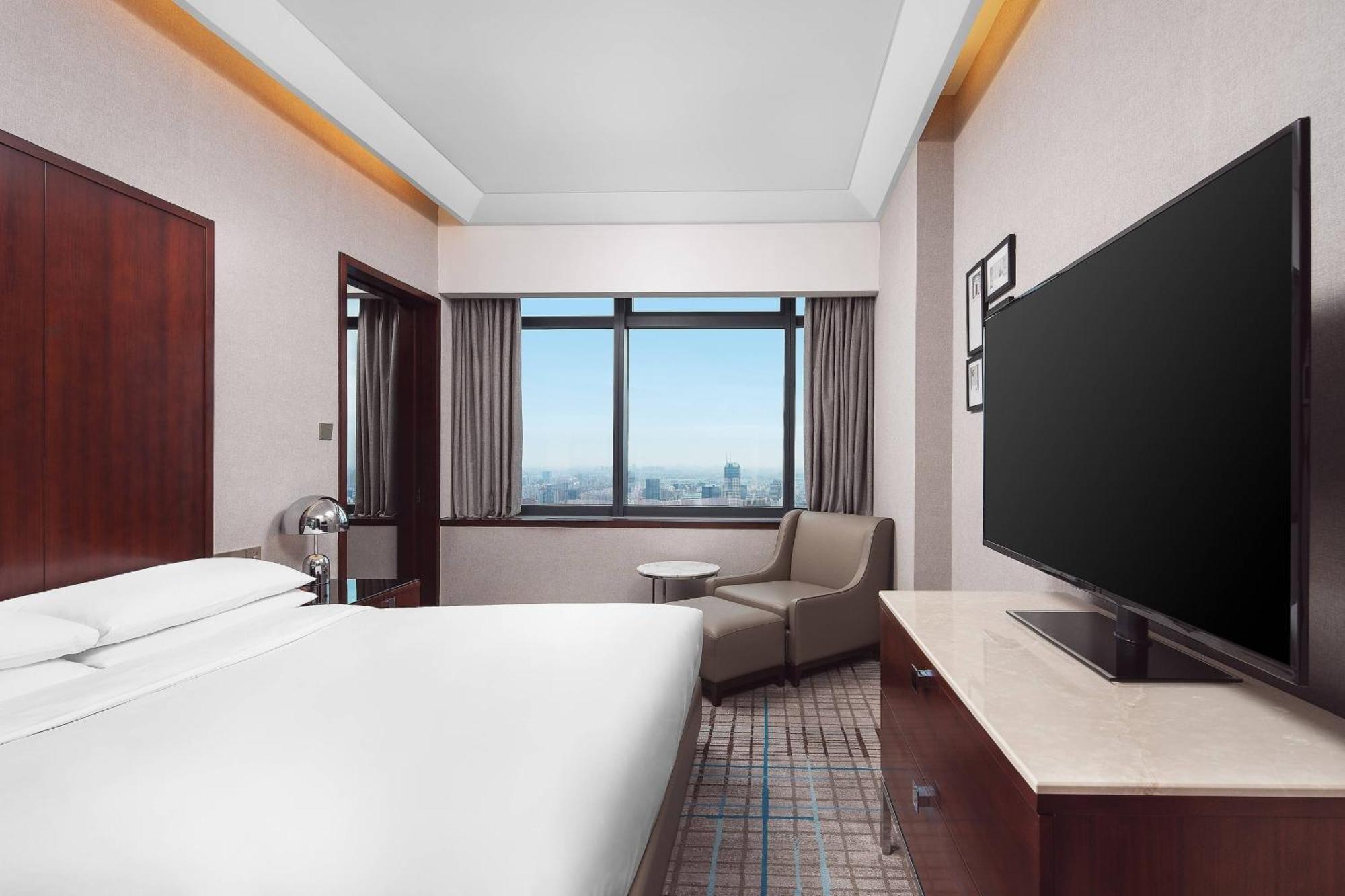 Renaissance Shanghai Zhongshan Park Hotel Экстерьер фото