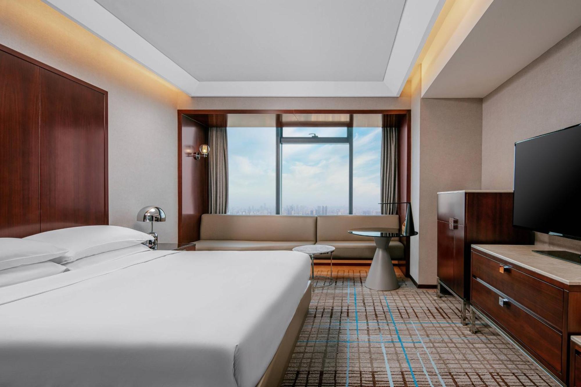 Renaissance Shanghai Zhongshan Park Hotel Экстерьер фото
