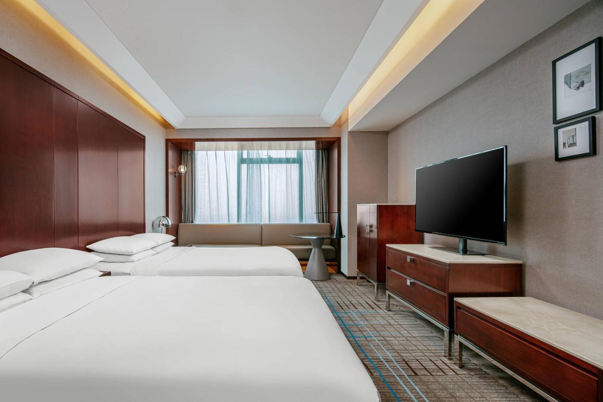 Renaissance Shanghai Zhongshan Park Hotel Экстерьер фото